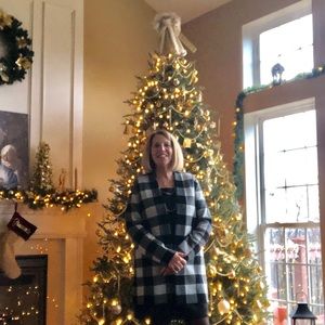 Meet your Posher, Debbie